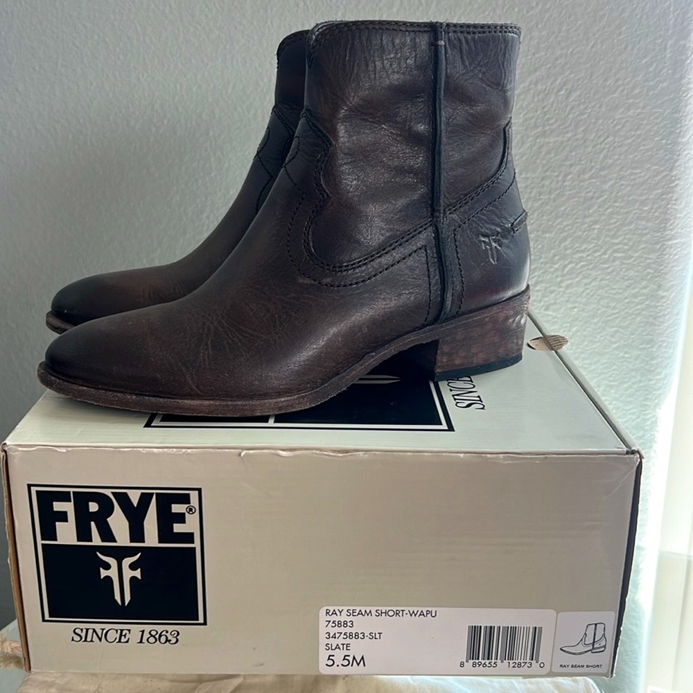 FRYE Ray Seam Short Ankle Wapu Bootie Brown Leather with Box Women 5.5 - Picture 3 of 10